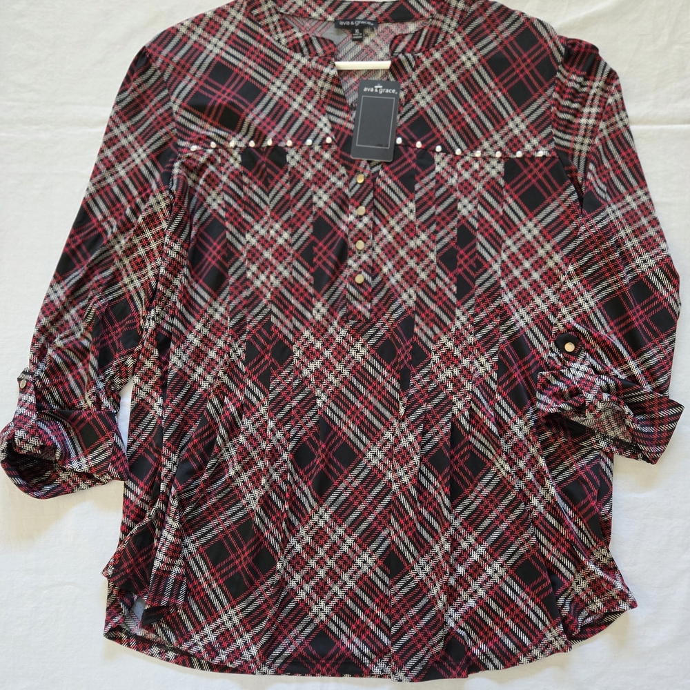 Ava & Grace Red Plaid Button-Up Blouse